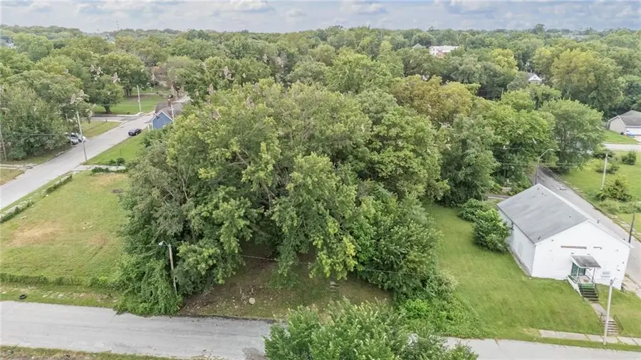 3111 E 19th Street, Kansas City, MO 64127 - Image #2