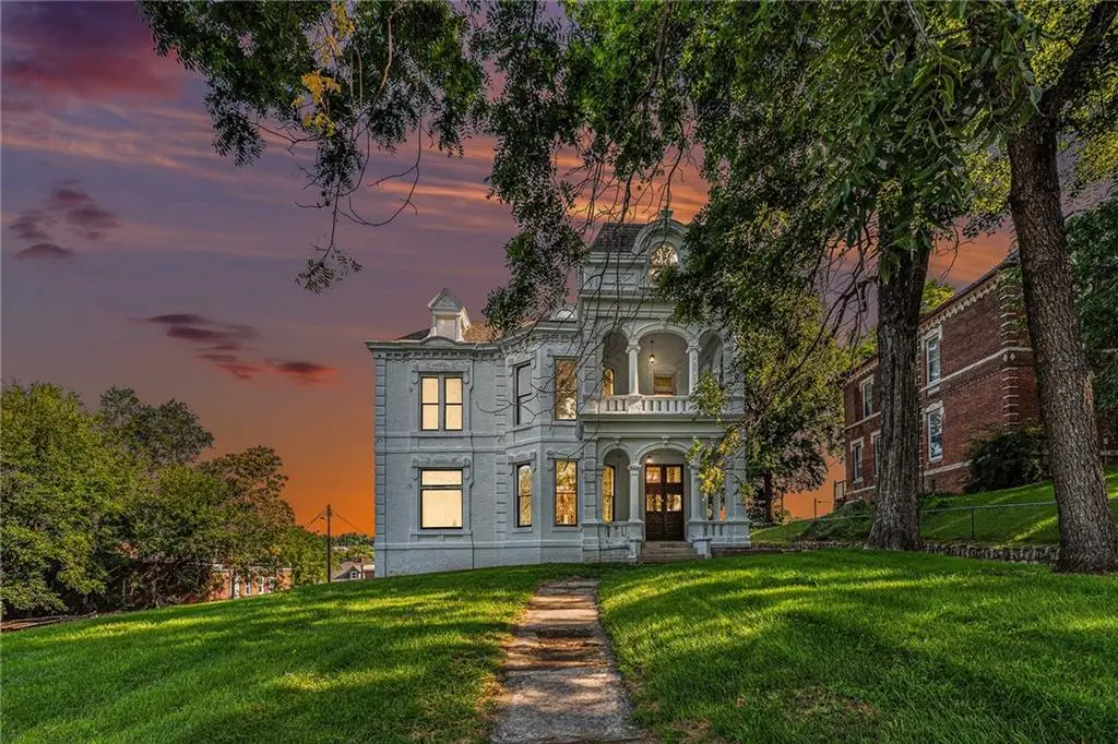 1311 Francis Street, Saint Joseph, MO 64501 - Image #1