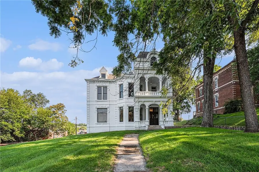 1311 Francis Street, Saint Joseph, MO 64501 - Image #3