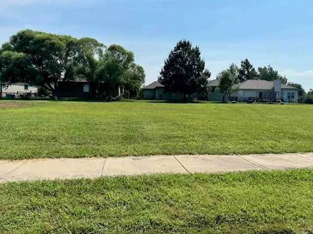 29383 Palmer Drive, Paola, KS 66071 - Image #2