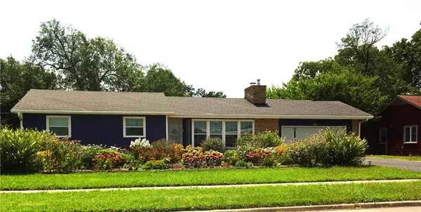 619 W Oak Street, Independence, KS 67301