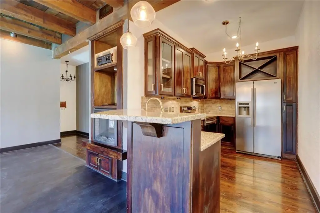 1111 W 46th Street #22, Kansas City, MO 64112 - Image #1