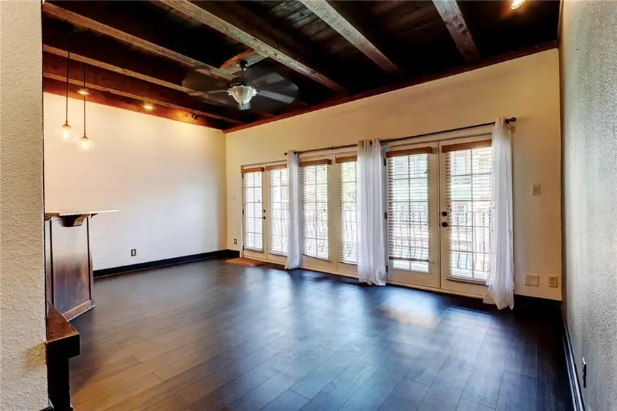 1111 W 46th Street #22, Kansas City, MO 64112 - Image #3