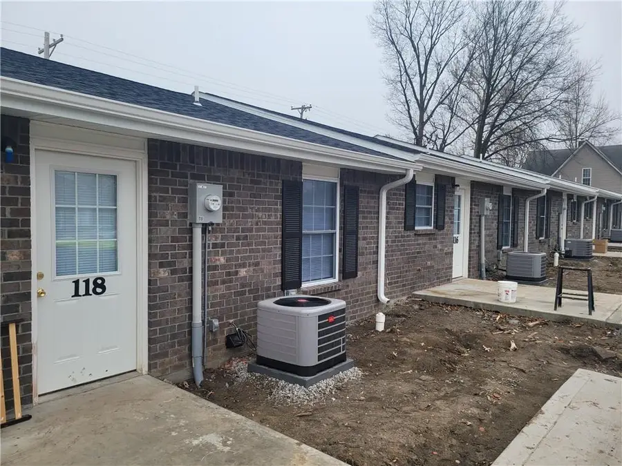 114 Locust Street, Sweet Springs, MO 65351 - #2