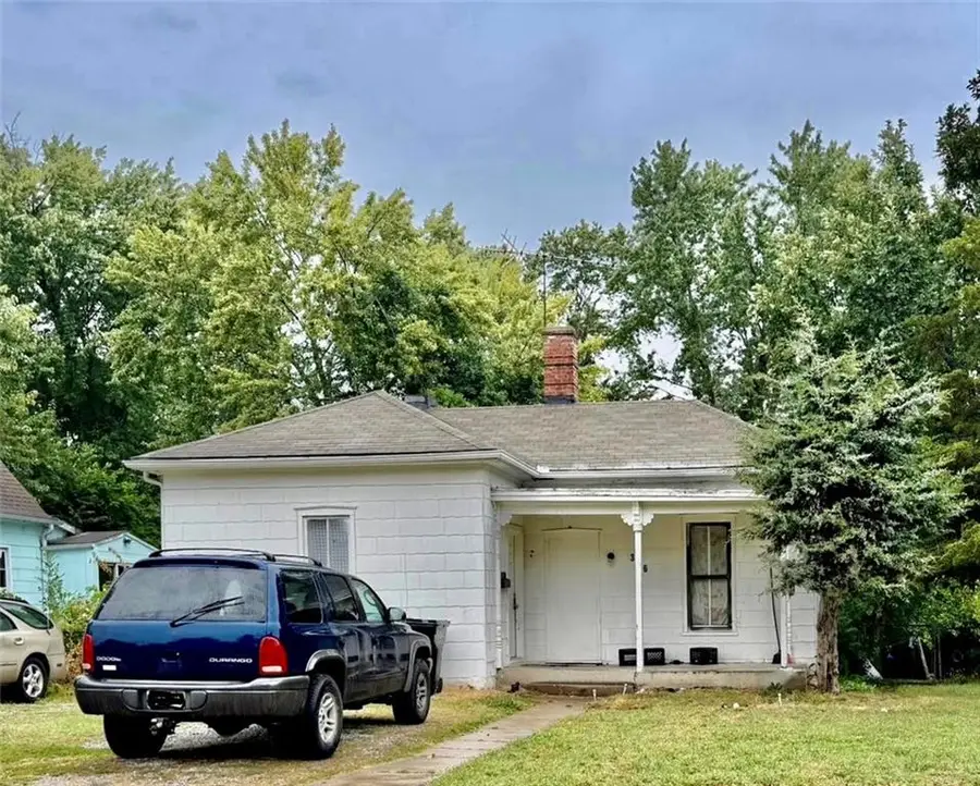 1815 S Evanston Avenue, Independence, MO 64052 - Image #2