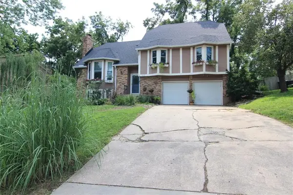 13415 W 66th Terrace, Shawnee, KS 66216