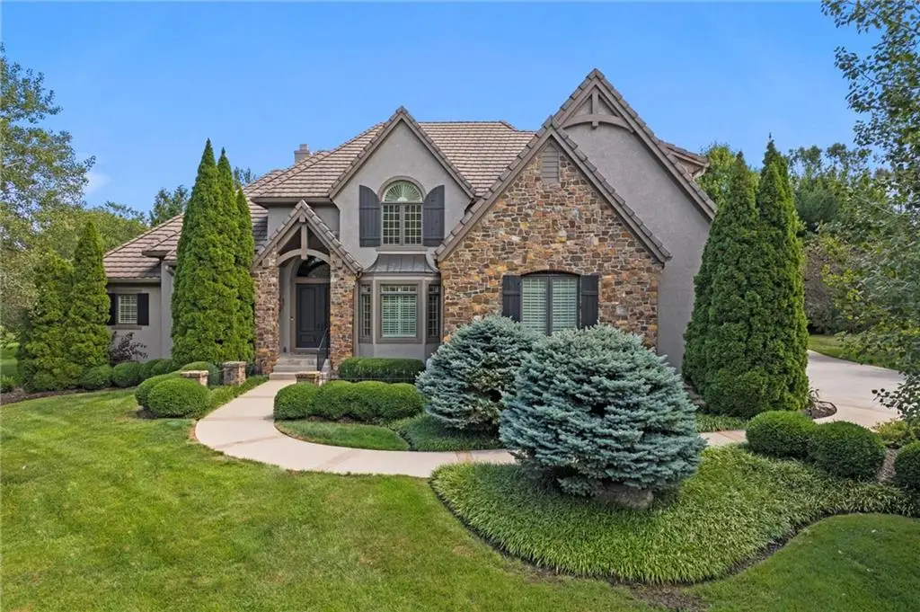 16813 Highland Ridge Drive, Loch Lloyd, MO 64012 - Image #1