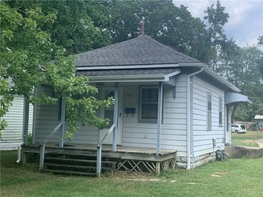 714 W 3rd Street, Pittsburg, KS 66762 - Image #2