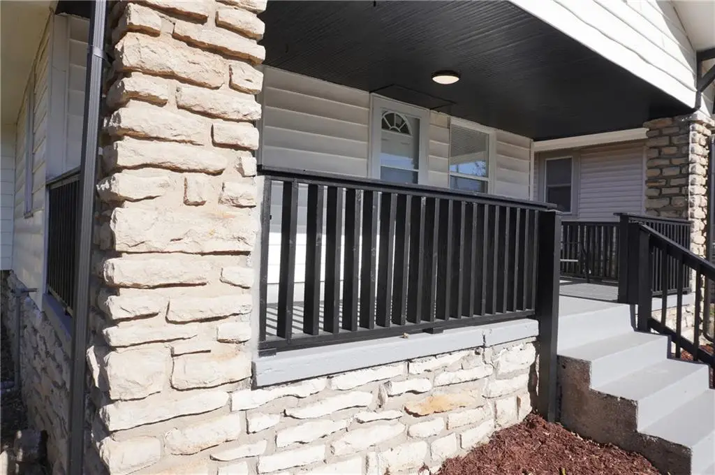 3822 E 68th Terrace, Kansas City, MO 64132 - Image #1
