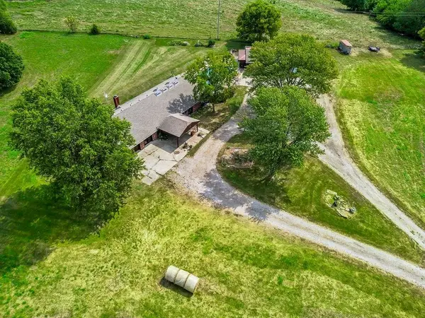 15028 150th Street, Bonner Springs, KS 66012