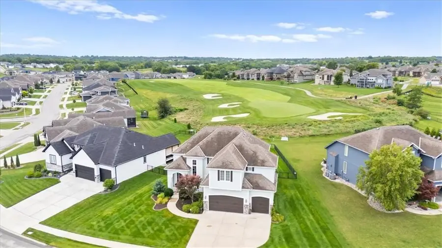 933 Bridgeshire Drive, Raymore, MO 64083 - Image #2