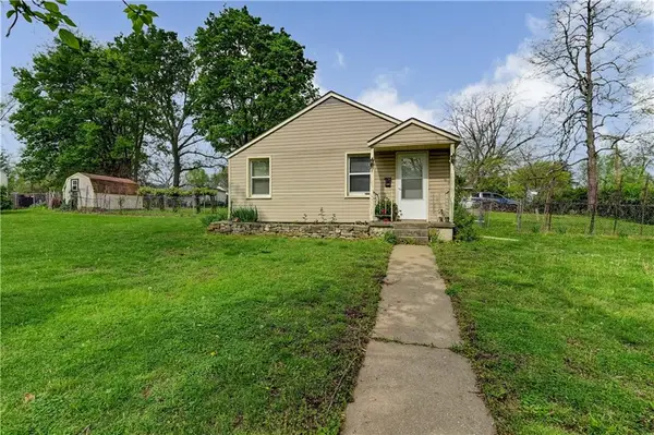 5300 Hardy Avenue, Raytown, MO 64133