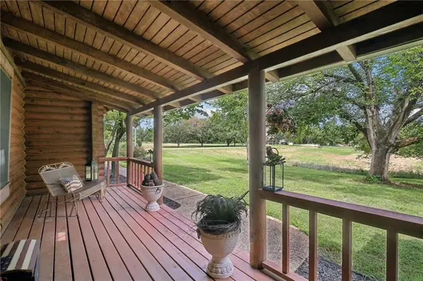 1617 N 600 Road, Baldwin City, KS 66006