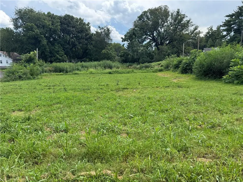 4701 E Truman Road, Kansas City, MO 64127 - Image #1