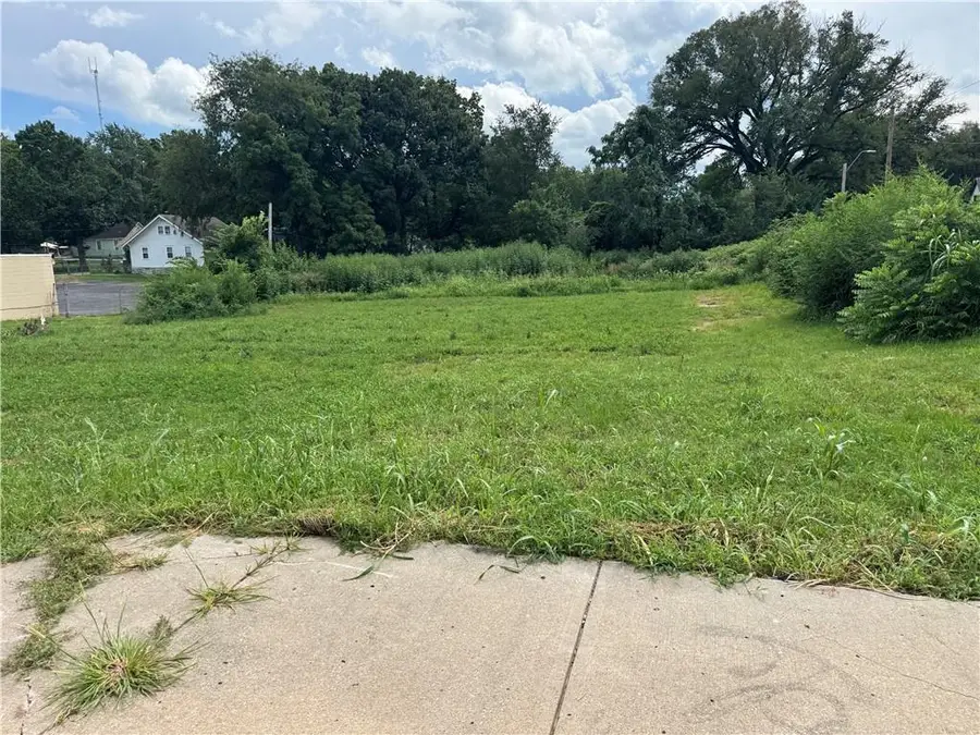 4701 E Truman Road, Kansas City, MO 64127 - Image #2