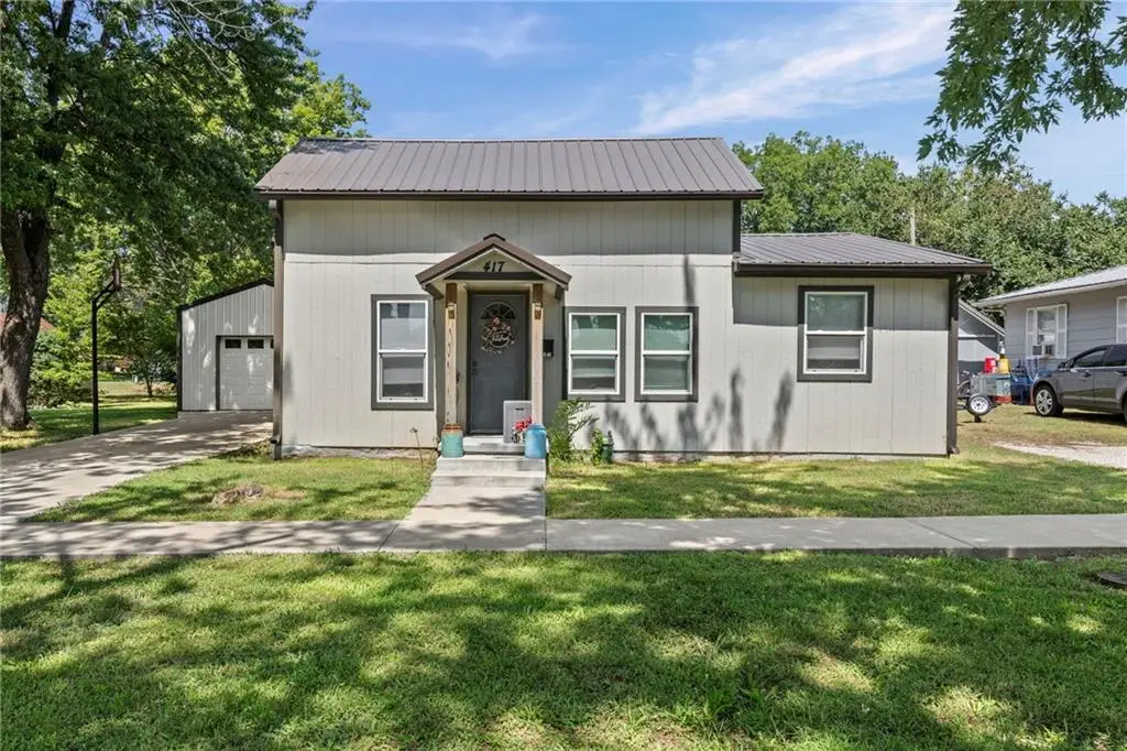 417 E 4th Avenue, Garnett, KS 66032 - Image #1
