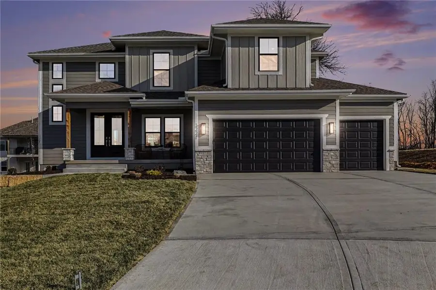 3221 SW Saddlebred Terrace, Lees Summit, MO 64082 - Image #2