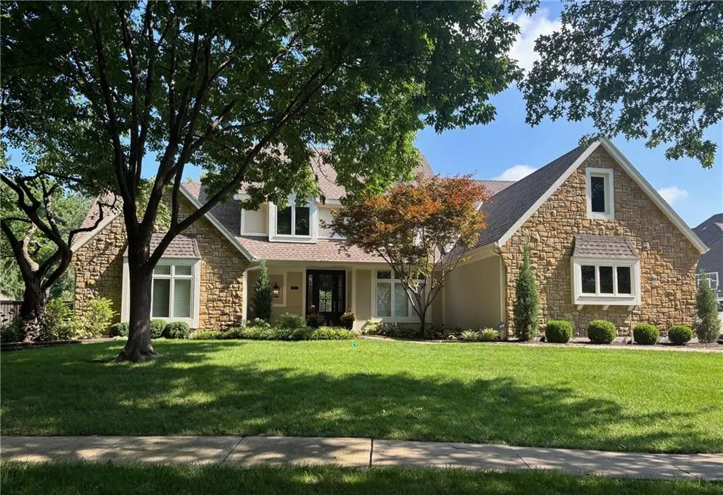 4800 W 112th Terrace, Leawood, KS 66211 - #1