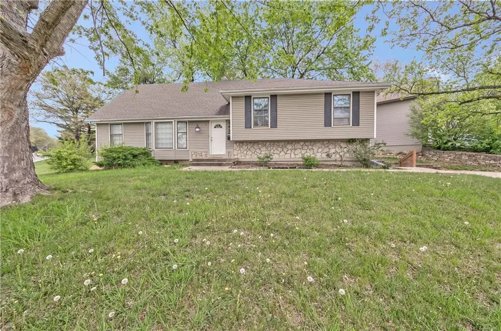 5428 W 102nd Street, Overland Park, KS 66207 - Image #1