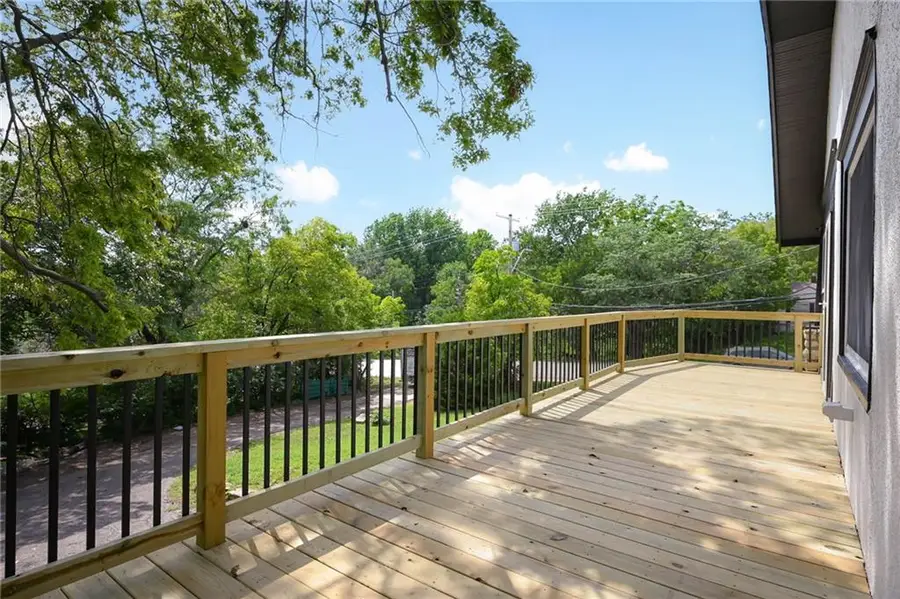 9137 Holmes Road, Kansas City, MO 64131 - Image #3