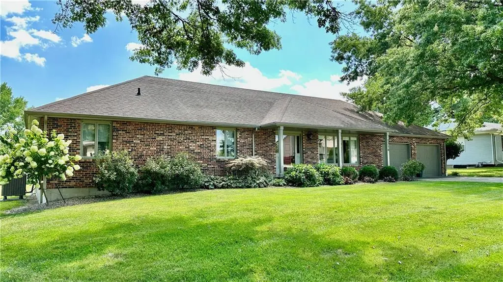 1716 Hillcrest Drive, Trenton, MO 64683 - Image #1