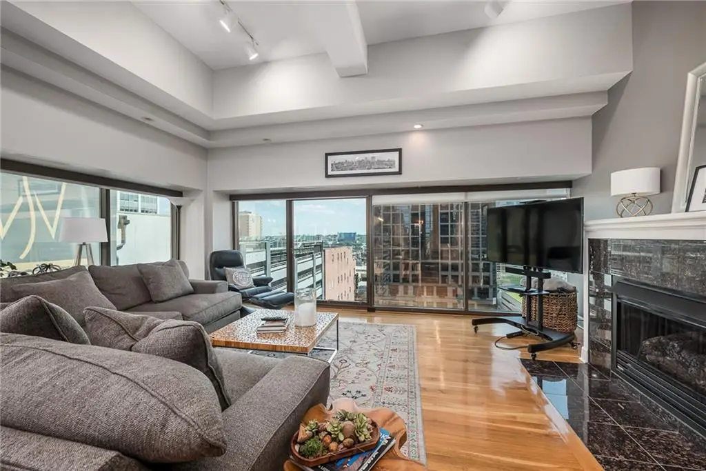 1101 Walnut Street #1009, Kansas City, MO 64106 - Image #1