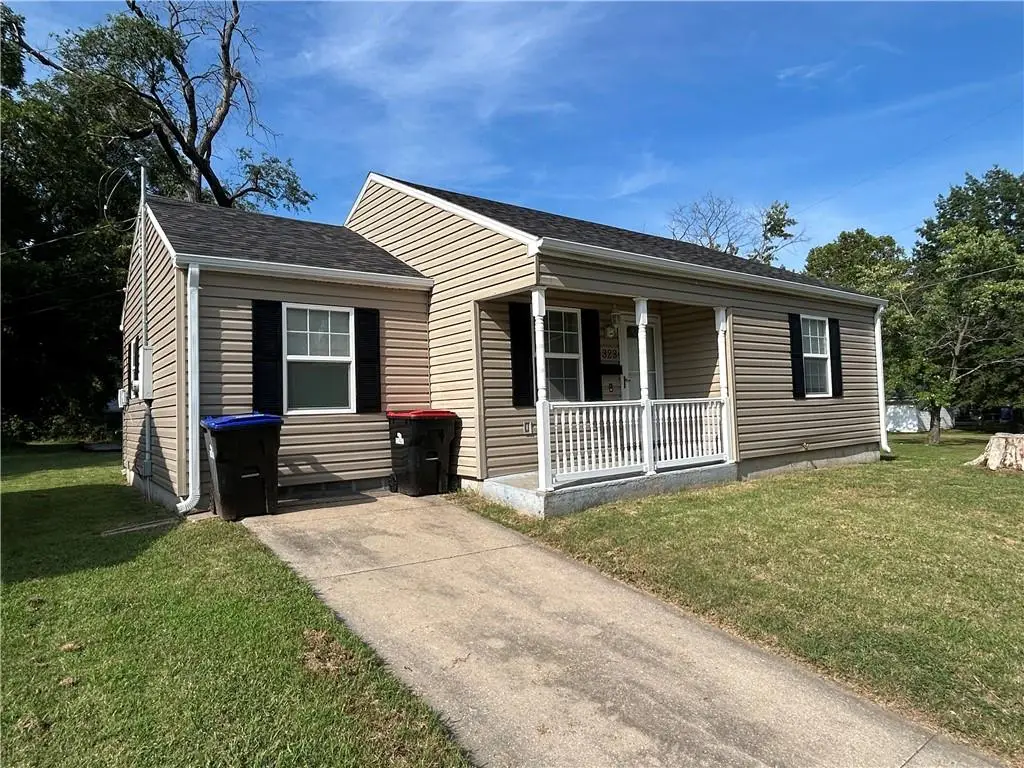 323 Hamilton Drive, Warrensburg, MO 64093 - Image #1