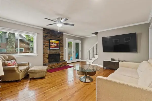 5706 W 97th Street, Overland Park, KS 66207