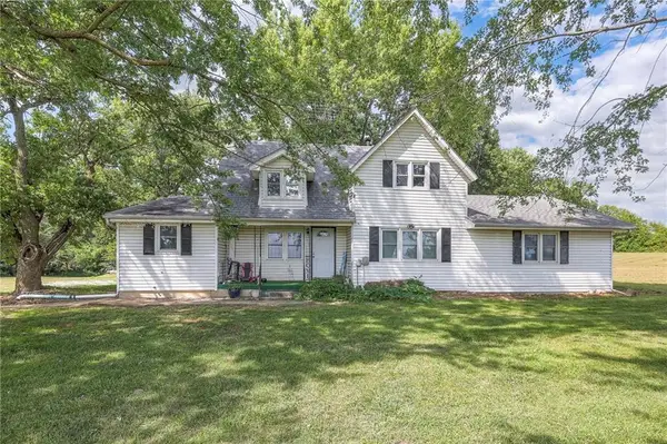 10240 NW State Route 18 Highway, Amsterdam, MO 64723