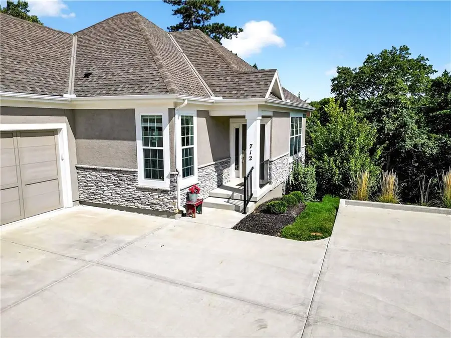 712 E 110th Terrace, Kansas City, MO 64131 - Image #3