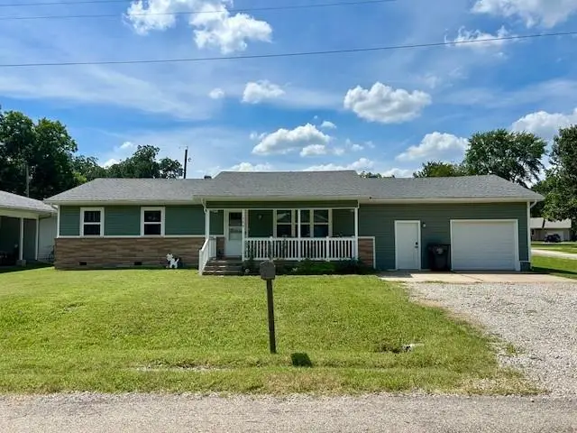200 S Karner Avenue, Altamont, KS 67330 - Image #1