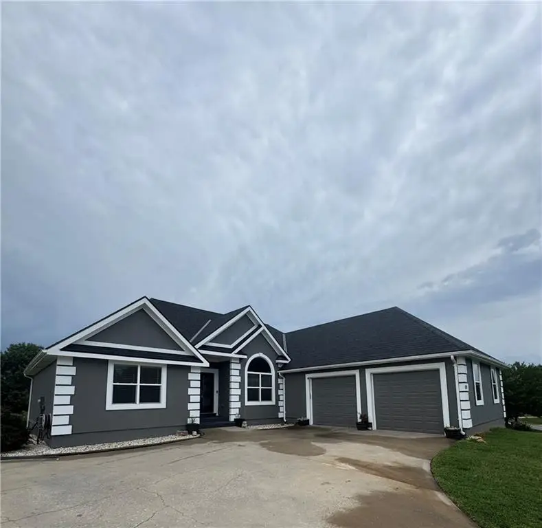 604 Canyon Drive, Pleasant Hill, MO 64080 - Image #3