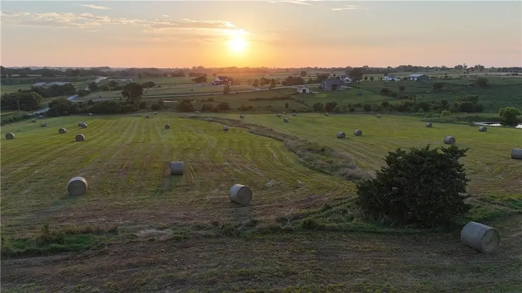 W 319th Street, Louisburg, KS 66053 - Image #1