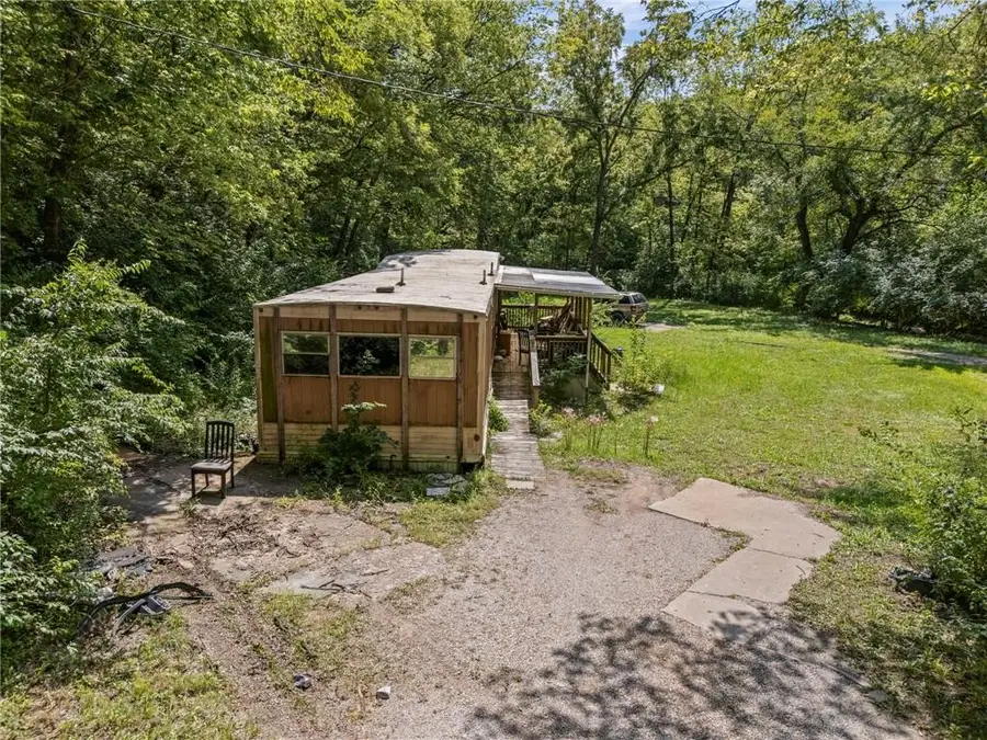 7805 Agnes Avenue, Kansas City, MO 64132 - Image #2