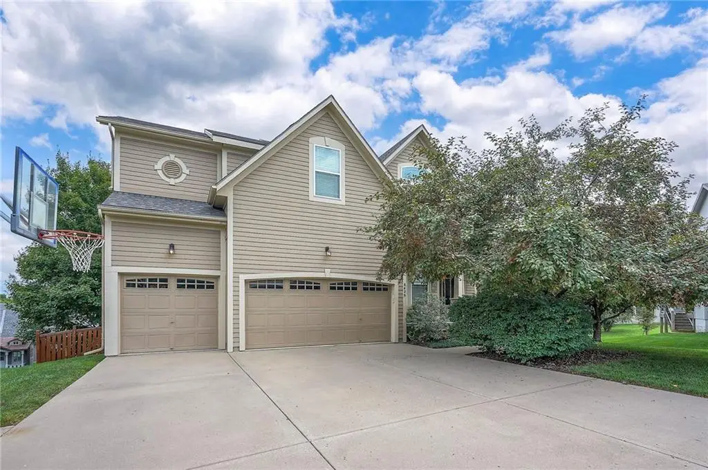 8429 Green Road, Lenexa, KS 66227 - Image #1