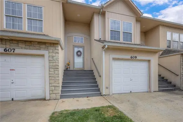 609 S Woodson Lane, Gardner, KS 66030