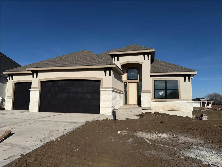 15316 W 161st Terrace, Olathe, KS 66062 - Image #2