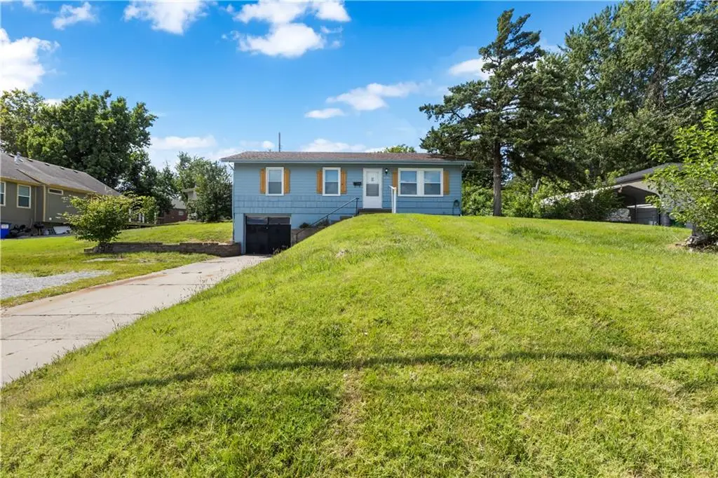 6206 NE Antioch Road, Kansas City, MO 64119 - Image #1