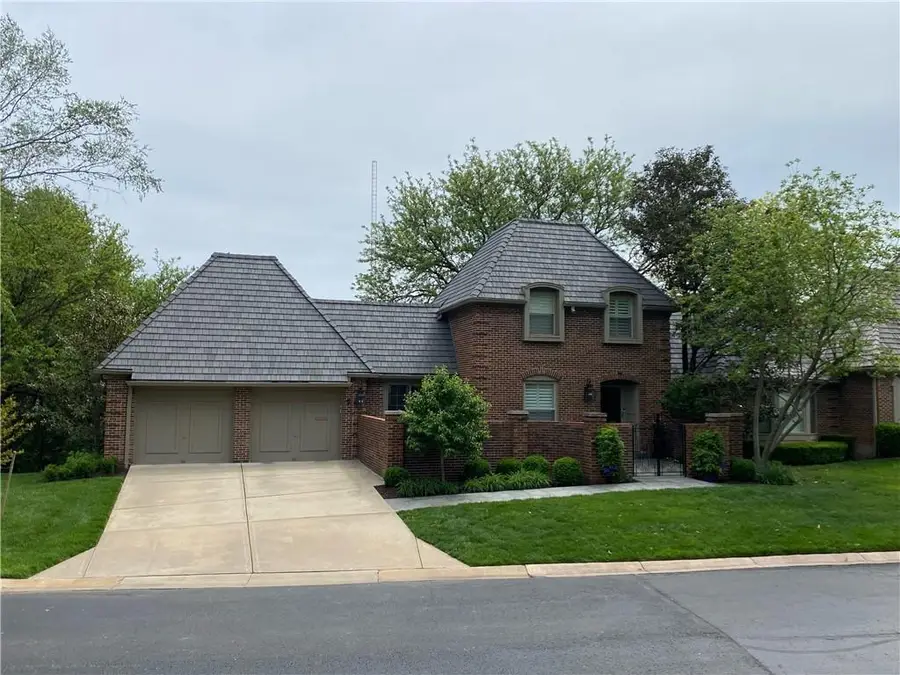 7 Le Mans Court, Prairie Village, KS 66208 - Image #2