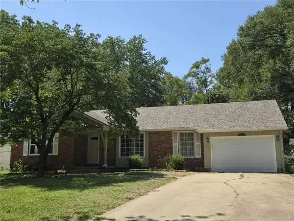 807 S 3rd Street, Clinton, MO 64735