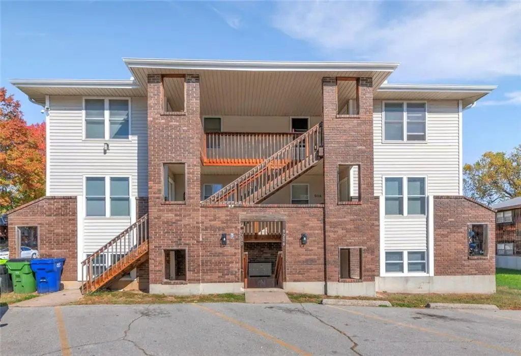 9200 E 54th Terrace, Raytown, MO 64133 - #1