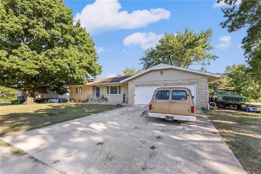 4584 Mucho Gusto Street, Vassar, KS 66543 - Image #2