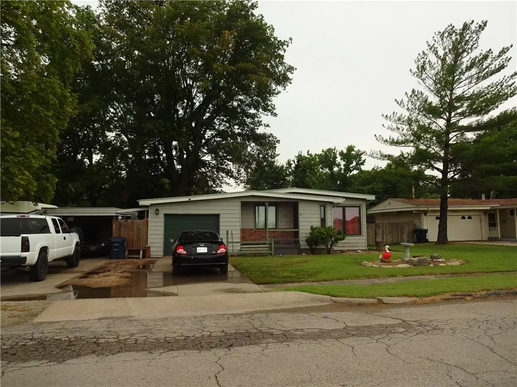 1009 W Oak Street, Independence, KS 67301 - Image #1