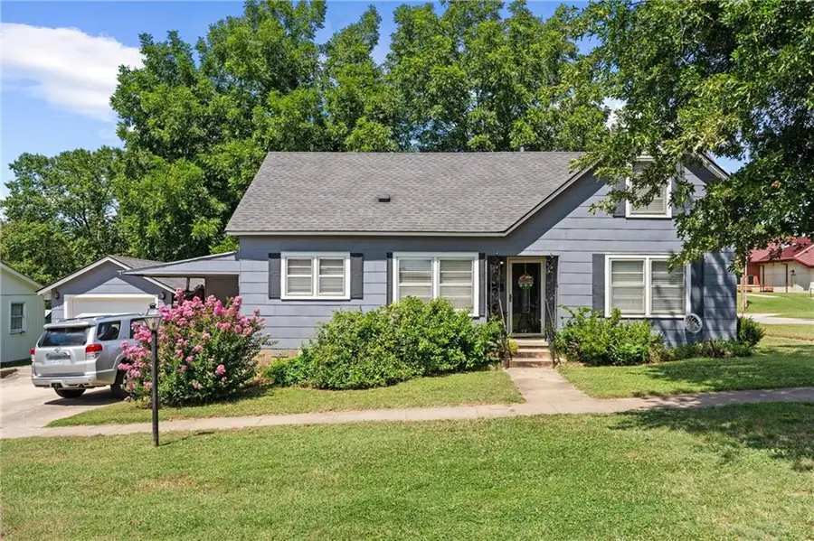 204 W Cherokee Street, Sedan, KS 67361 - Image #2