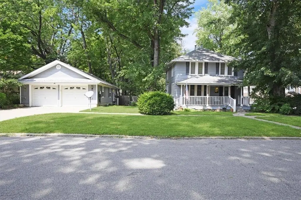 322 Arch Street, Leavenworth, KS 66048 - Image #1