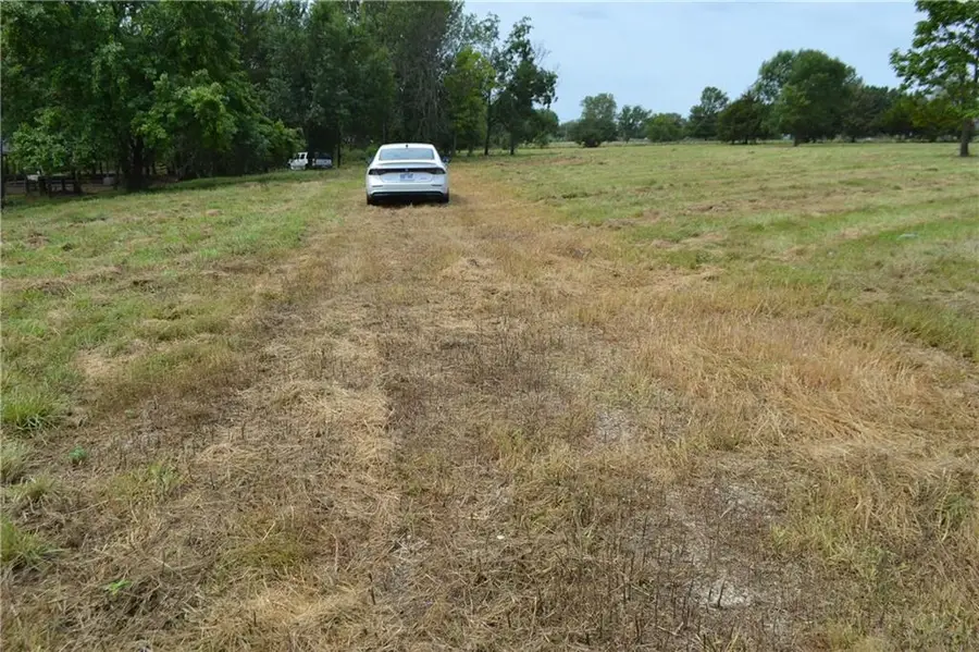 319th W Old Kc Road Street, Paola, KS 66071 - Image #2