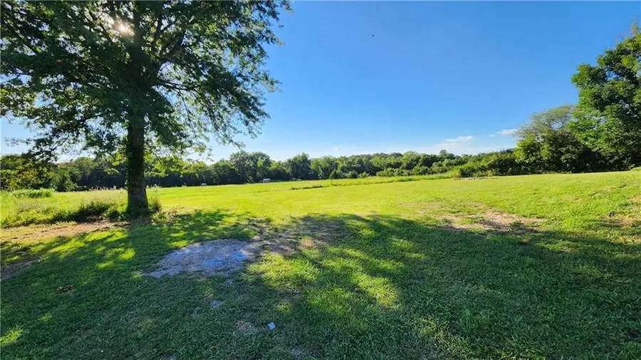 24320 S Grabe Road, Peculiar, MO 64078 - Image #2