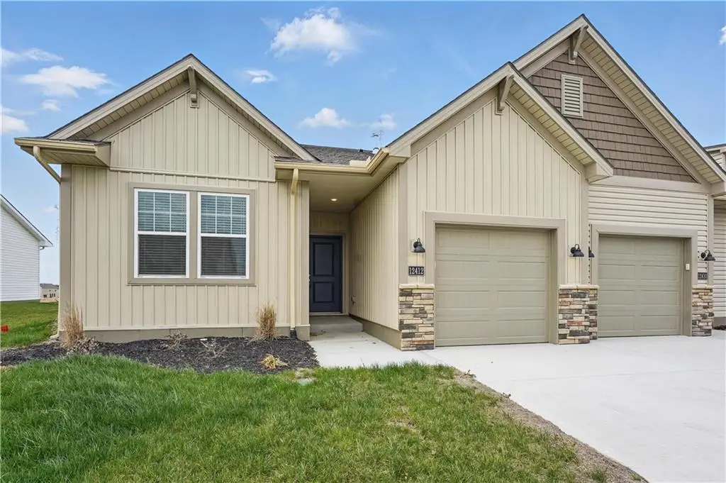 27308 Acacia Drive, Lees Summit, MO 64086 - Image #1