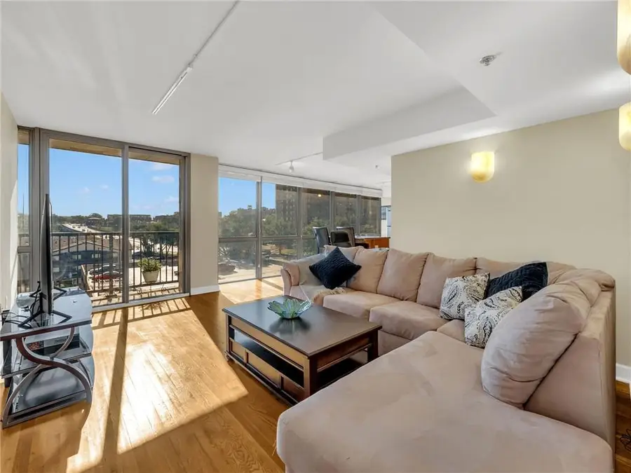 600 E Admiral Boulevard #604, Kansas City, MO 64106 - Image #3