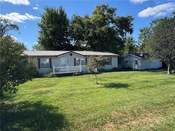 121 N Sycamore Street, Clearmont, MO 64431
